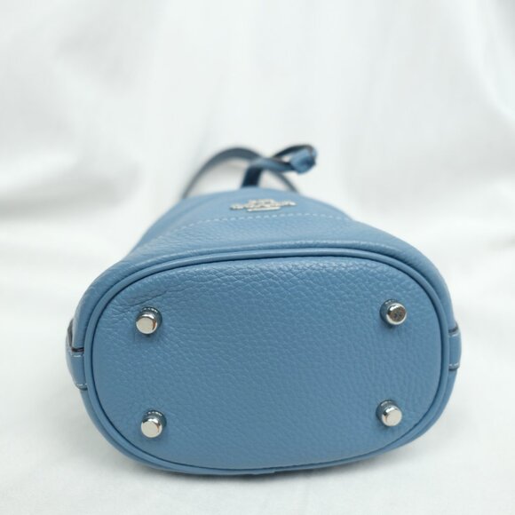 Coach Dempsey Drawstring Bucket bag in refined pebble leather with silver harwa - Picture 5 of 9